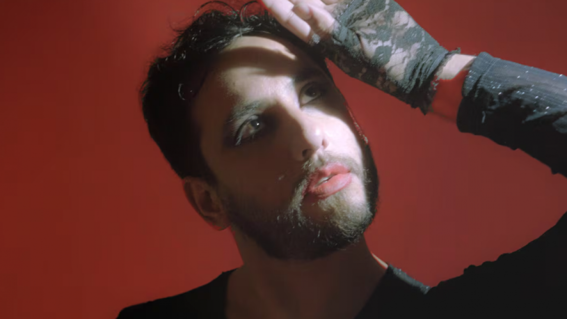 Es furor el hijo drag queen de Peteco Carabajal: entrevista exclusiva