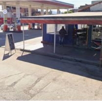 Jujeño fuera de control atacó a su propia hija en público