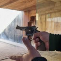 Nena de 13 años "jugaba" con un arma, se disparó en la cabeza y está grave