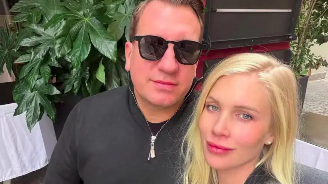 Maxi López otra vez dejó a su esposa por volver a la Argentina: ella con el corazón roto