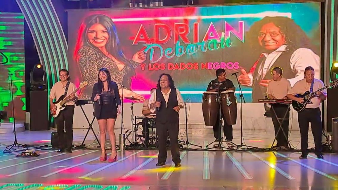 Gran fiesta en Perico con Adri�n y Los Dados Negros