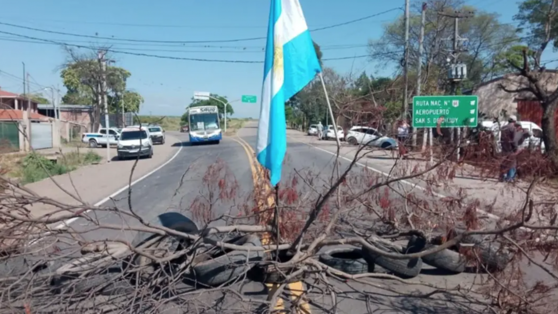 Vecinos de Las Pampitas cortaron la ruta 53 tras la muerte de un vecino