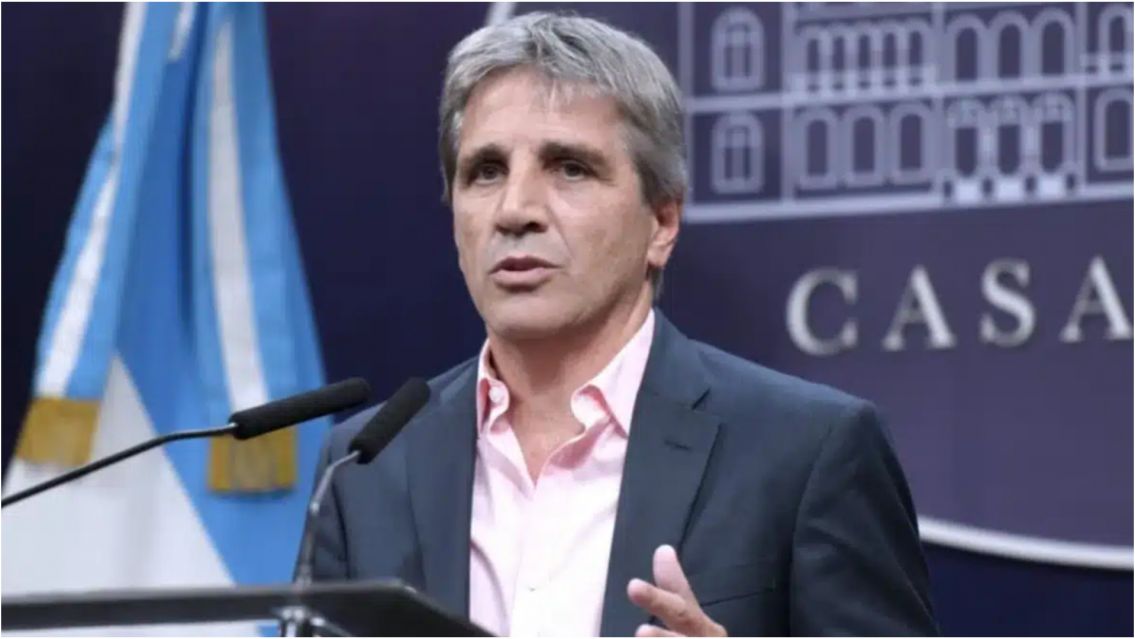 Caputo anticip� la reducci�n del impuesto a las Ganancias despu�s de las elecciones