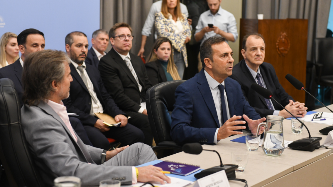 El Gobierno avanza con su reforma laboral y trabaja junto a los firmantes del Pacto de Mayo
