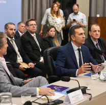 El Gobierno avanza con su reforma laboral y trabaja junto a los firmantes del Pacto de Mayo