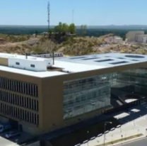 El peor papá del mundo: en un pijama party le arruinó la vida a su hija 