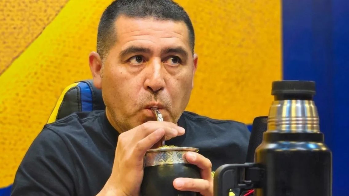 El contrato de Riquelme con Hard Rock Caf�: enojo total en Boca
