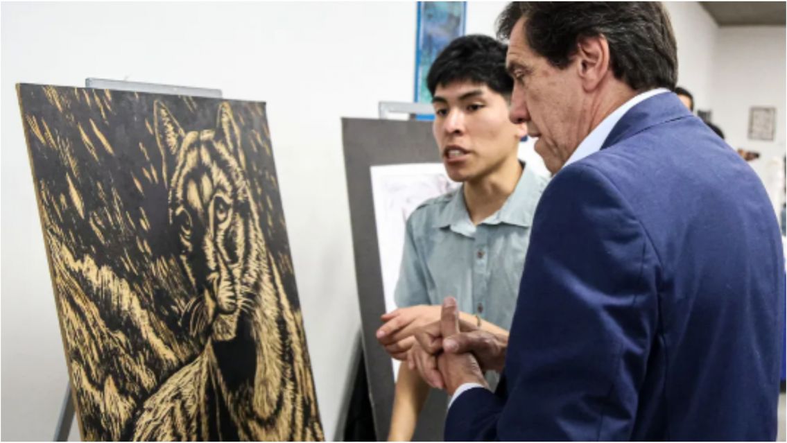 Carlos Sadir visitó la Expo Educativa y resaltó la oferta académica