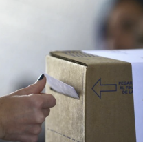 Una joven volvió al pago para votar y recibió un mensaje de su ex: "Me vuelvo loco"