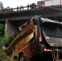 El mito de la dama de blanco que se adueñó del puente de la tragedia del micro