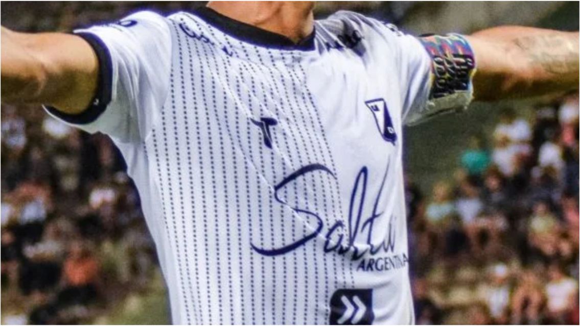 La leyenda del fútbol norteño que jugará en Talleres de Perico