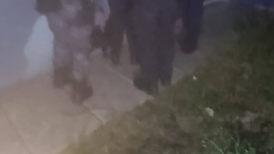 Apuñaló a su vecino, se atrincheró en su casa y terminó detenido en Alto Comedero