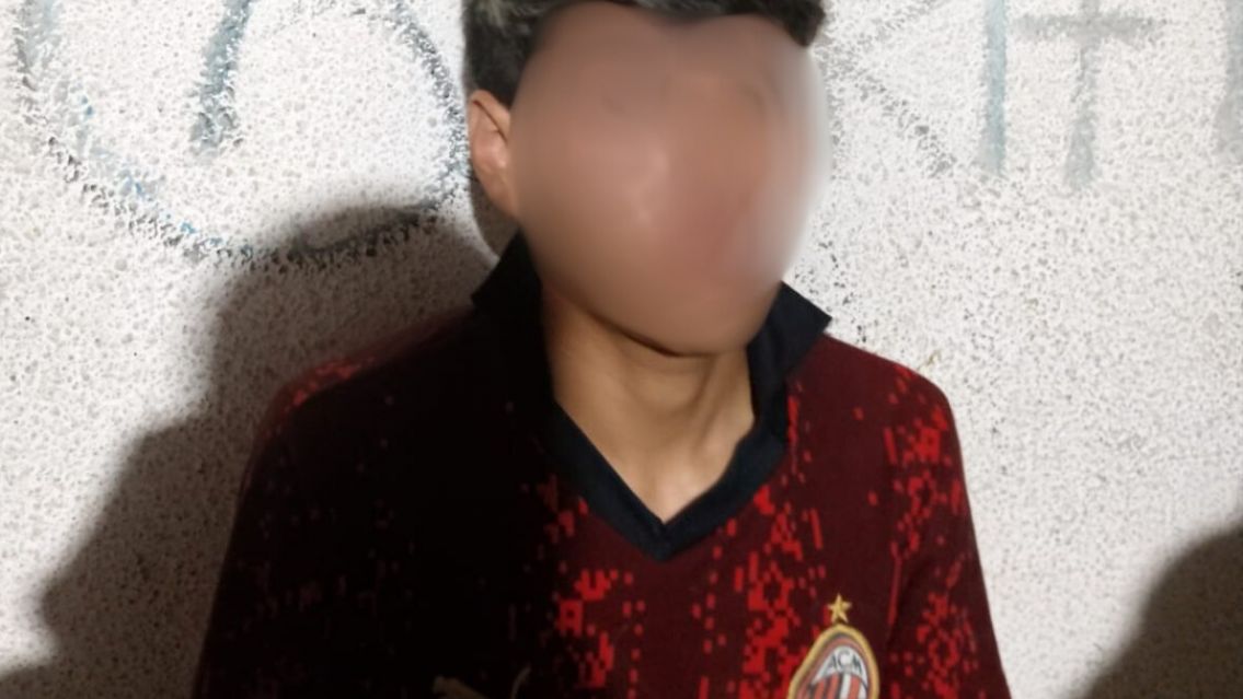 Quiso escapar en colectivo tras robar un celular y lo atraparon en pleno operativo cerrojo