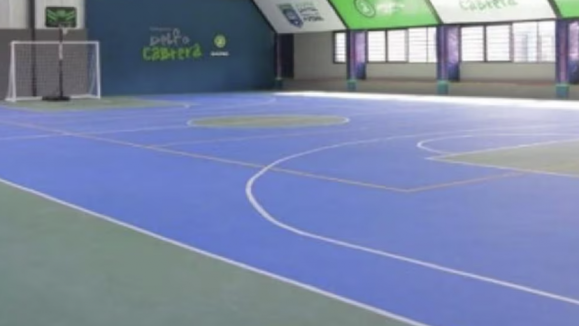 Changuito de 9 a�os est� grave luego de que lo aplastara un arco en una canchita