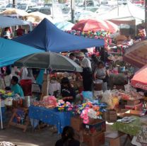 &iquest;Cu&aacute;nto cuestan las flores?: precios de claveles y coronas para el D&iacute;a de las Almas en Jujuy