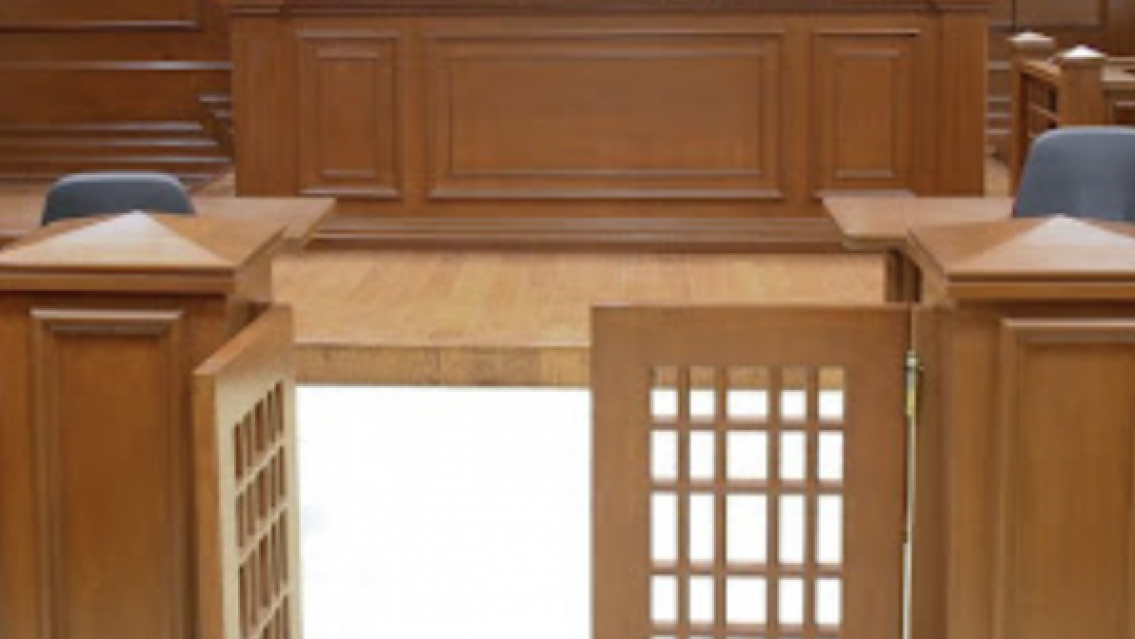 Le fue mal en la instancia judicial con su esposa y se disparó en la cabeza