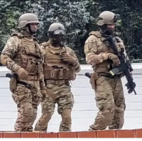 Dijo a su pareja "cuidado, voy a sacar el arma" en un telo y provocó un insólito megaoperativo policial