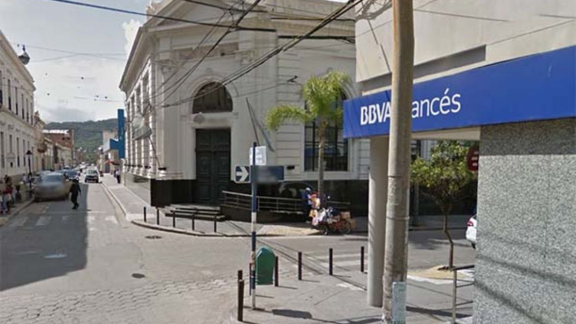 El jueves 6 de noviembre no abren los bancos en Jujuy: Qu� pasa con los cajeros y el d�lar