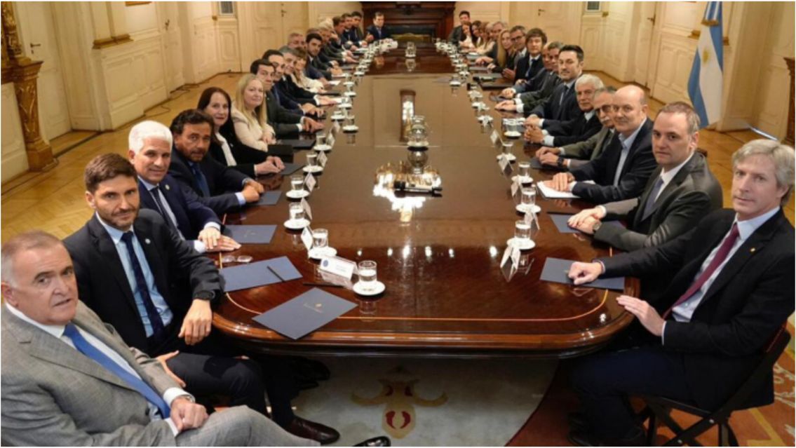 Comenzó la reunión clave con los gobernadores y el Gabinete de Javier Milei