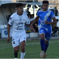 Altos Hornos Zapla sufri&oacute; su primera derrota en el torneo regional amateur