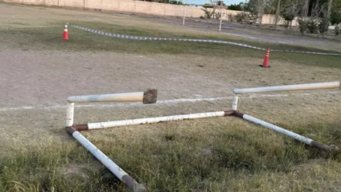 Nene de 13 a�os muere aplastado por un arco de f�tbol