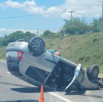 Terrible vuelco en Ruta 9 a la altura de Mariano Moreno: había dos menores a bordo