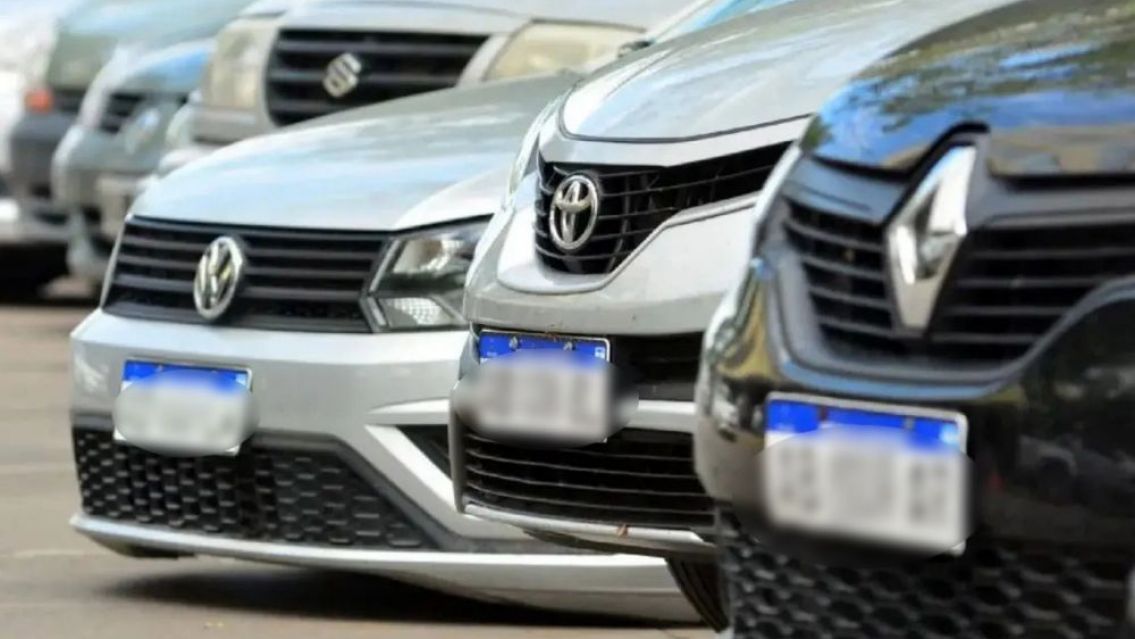 Denuncian que más de 80.000 autos "mellizos" circulan por Argentina: qué son