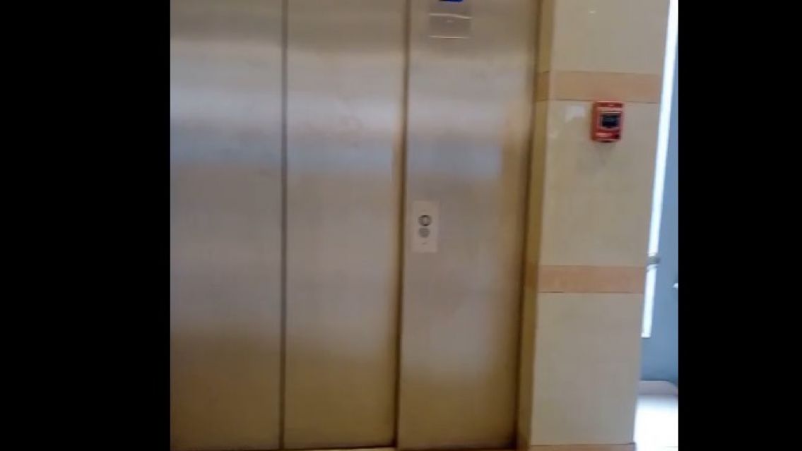 Indignaci�n en el shopping de Jujuy: denuncian que otra vez se rompi� el ascensor