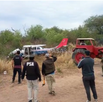 Hallan m&aacute;s droga enterrada y confirman cuatro detenidos en la avioneta que cay&oacute; en Salta