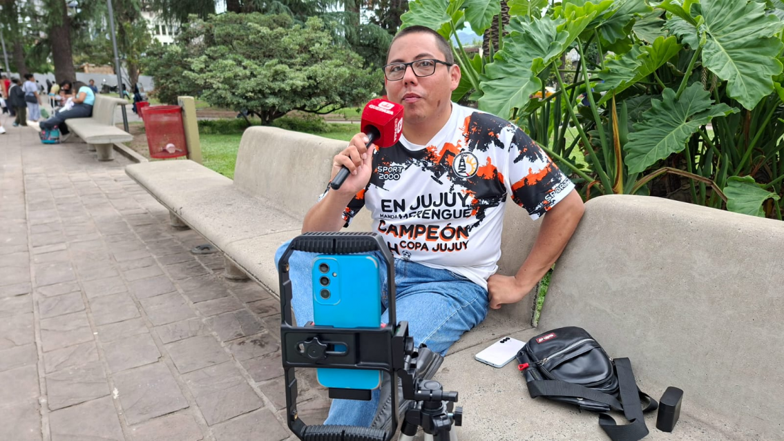 Todos lo aman: en el D�a del Periodista deportivo, hablamos con NicoGol