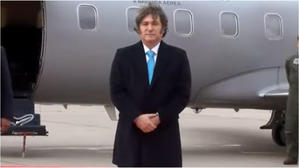 Milei ya está en Bolivia para la asunción de Rodrigo Paz
