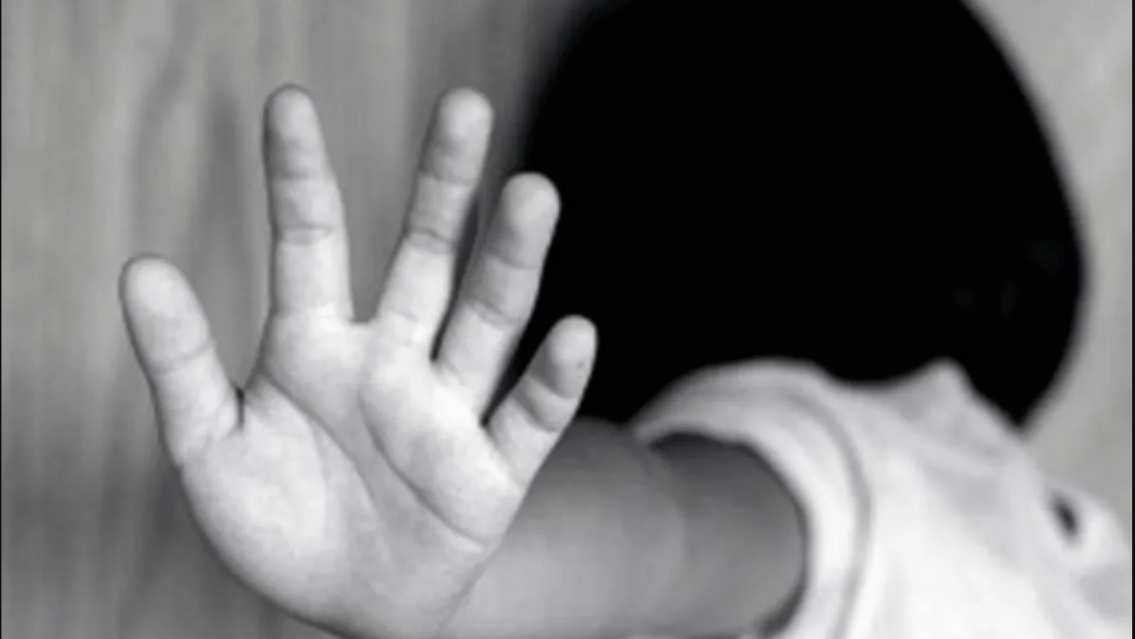 Tras a�os de espera, el juicio contra el presunto abusador de su hija entra en fase de sentencia