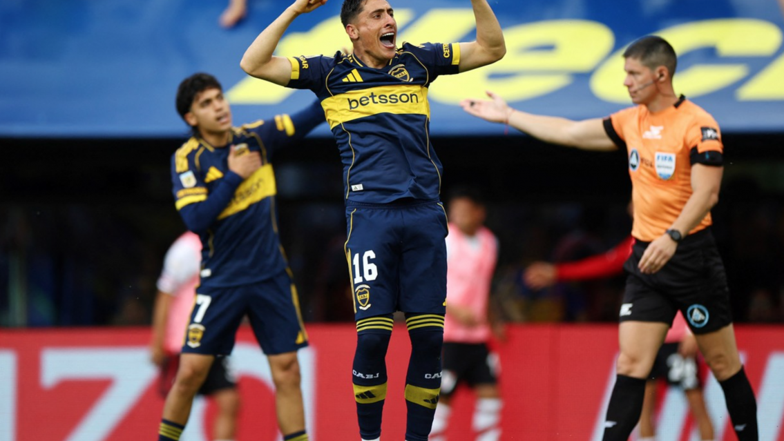 Boca venci� a River 2-0 en el Supercl�sico con goles de Zeballos y Merentiel