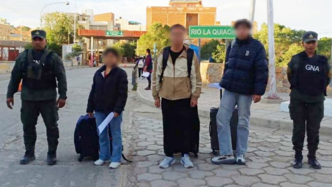 "Así, no se puede": seis ciudadanos chinos querían entrar ilegalmente por Jujuy