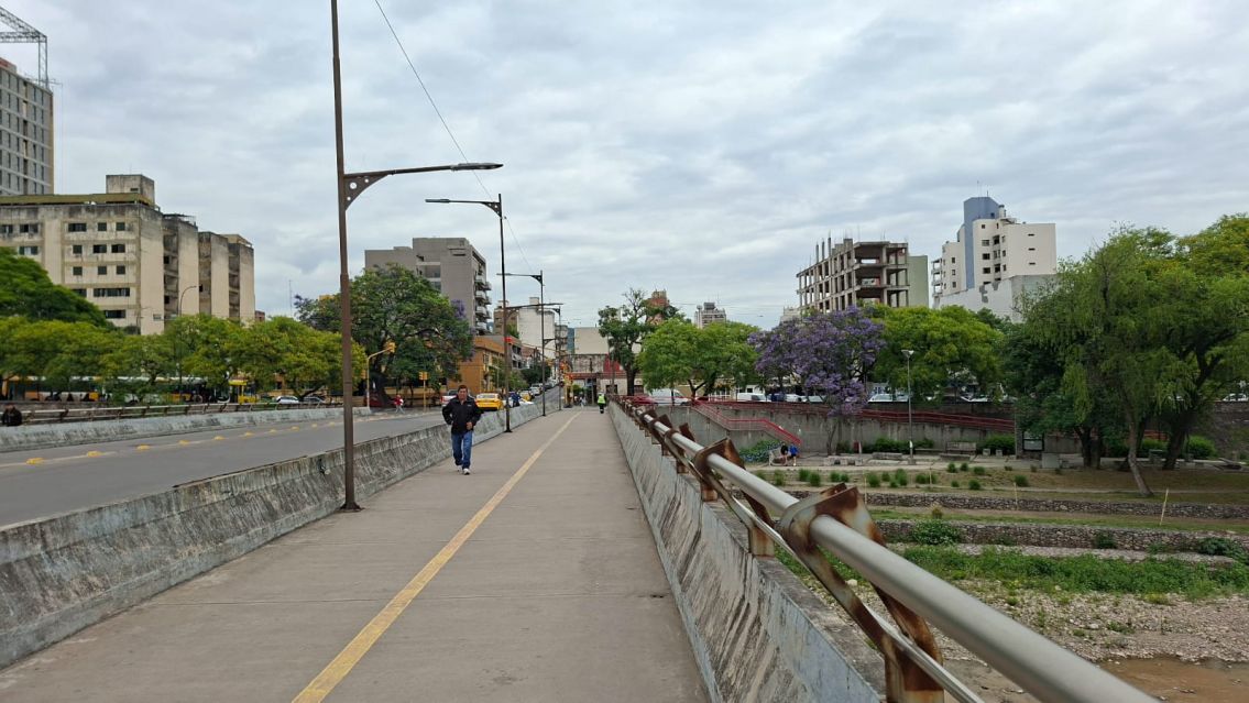 Martes pesado: se espera una jornada con calor, humedad y cielo nublado