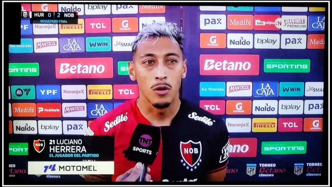 Luciano Herrera brill� en la victoria de Newell's y fue elegido como el jugador Motomel del partido