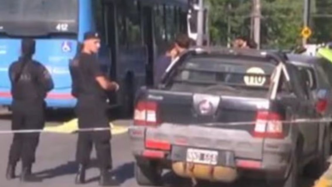 Murió una estudiante luego de caer de su bicicleta y ser atropellada por un colectivo