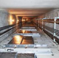 Un bebé de un año murió tras caer por el hueco de un ascensor en un edificio