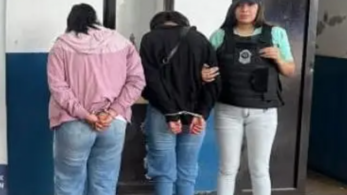 Mujeres quisieron robar mercader�a en el Carrefour: "tenemos hambre"