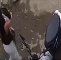 Impactante milagro: una mujer y su bebé se salvaron de ser atropellados