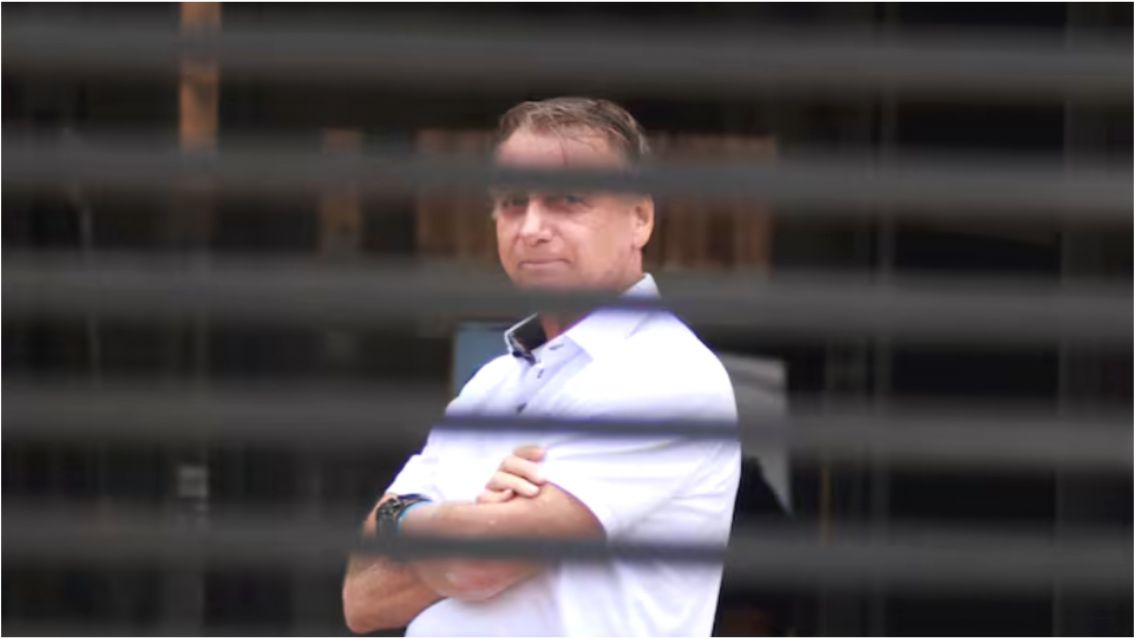 Jair Bolsonaro intent� romper su tobillera electr�nica y fue detenido