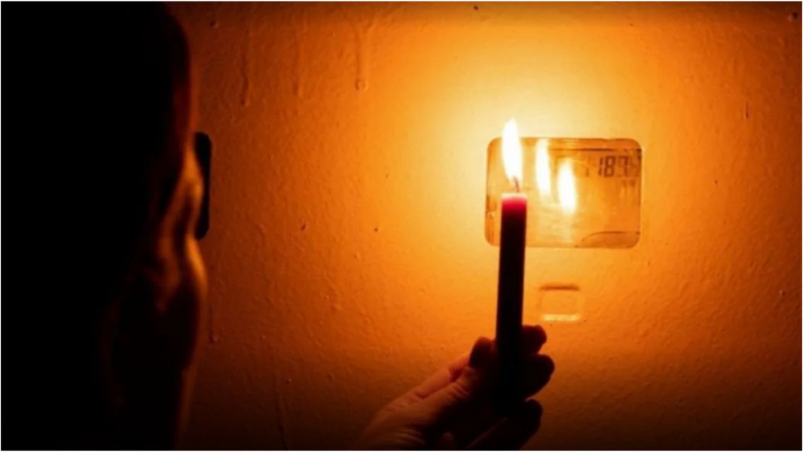 Juje�a denuncia falta de luz en La Almona y apunt� contra EJESA: "Todos los d�as"