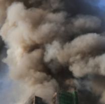 [TERRIBLE] Feroz incendio en un edificio: hay 13 muertos y varios heridos