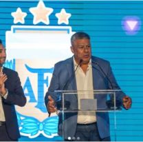 Evasión, firmas truchas y vínculos con Tapia: otro capítulo negro para la AFA