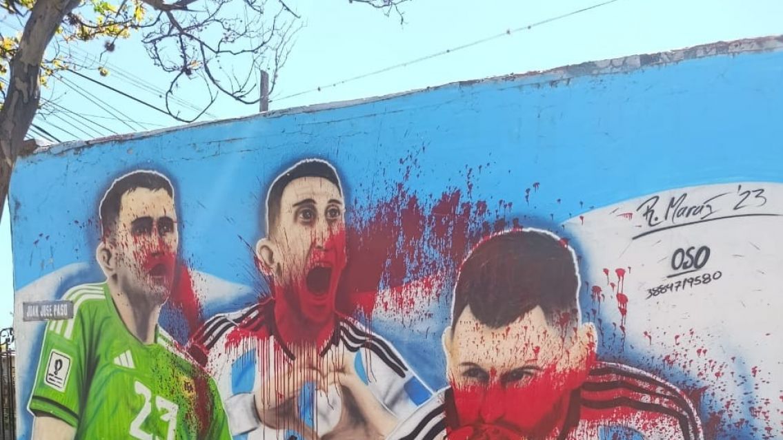 Bronca en Jujuy: vandalizaron un mural de los campeones del mundo