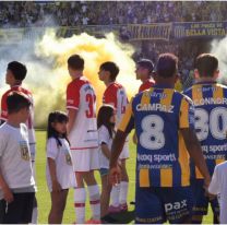 El 'espaldazo' costó caro: durísima sanción de AFA a Estudiantes y a Verón