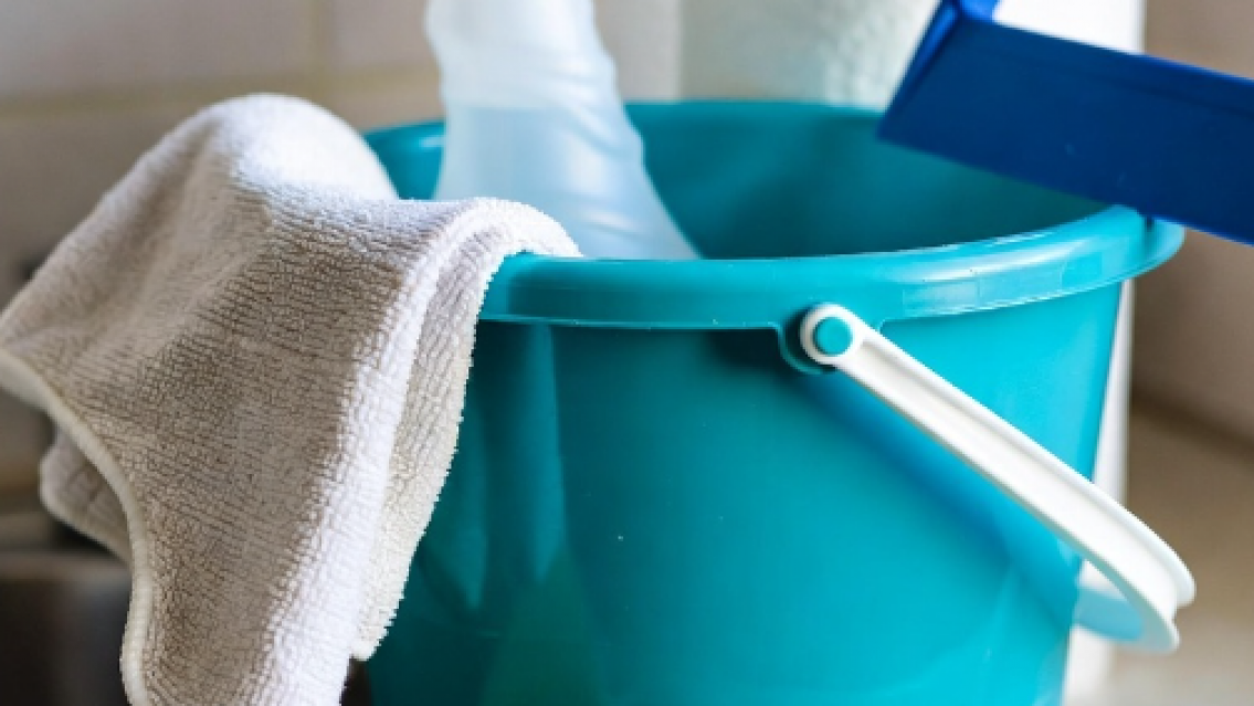 Aumento para empleadas de casas particulares y cómo calcular el aguinaldo