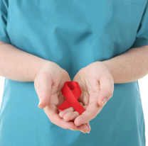 Desmantelamiento y faltantes agravan la respuesta al VIH, ITS y hepatitis en Argentina