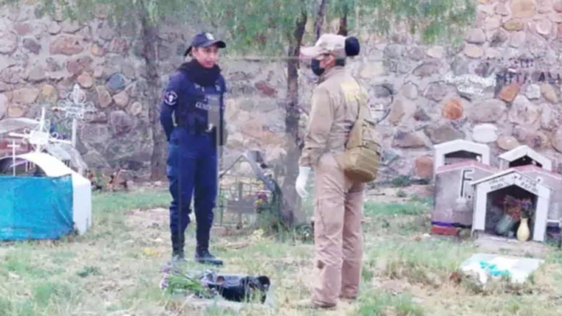 Hallaron muerto a un beb� dentro de un cementerio norte�o