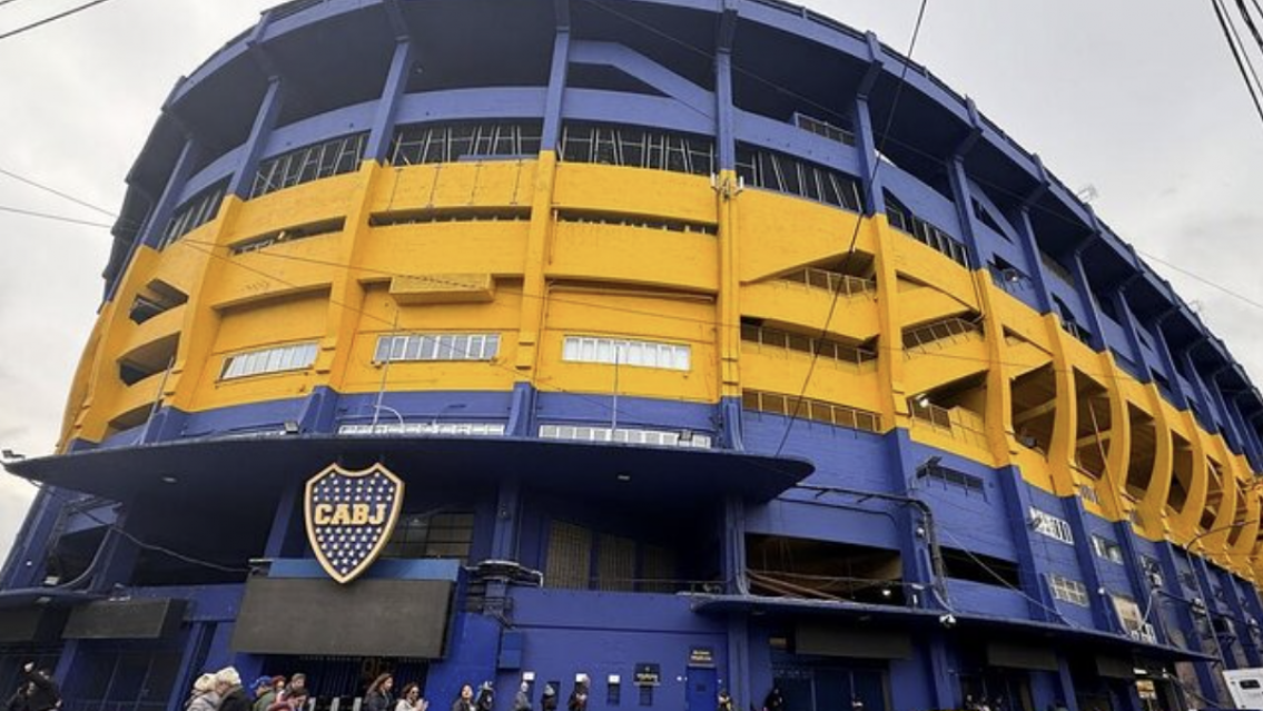 Ex Boca fue acusado de infiel, se hart� y sali� a contar su verdad